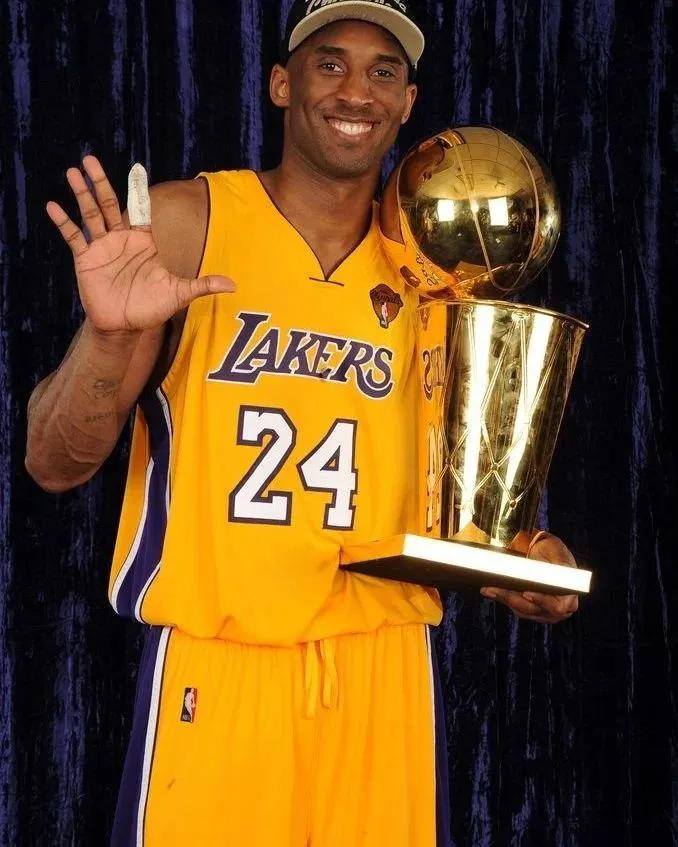 美媒评科比最佳得分手,美媒谈科比奥运会10秒镜头