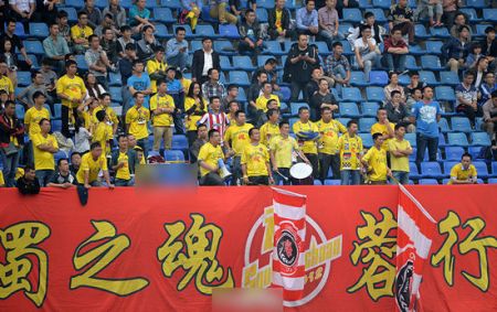 广东足球五十年最强十一人,广东足球十大传奇名将