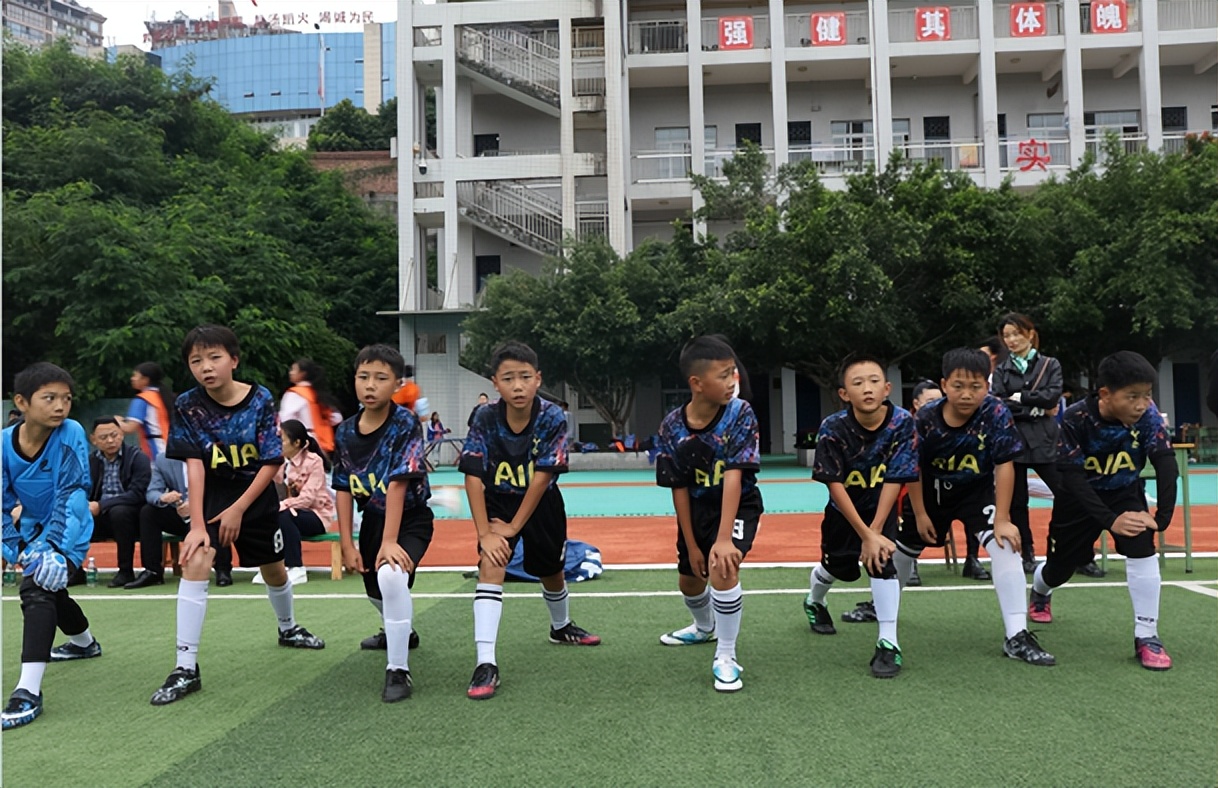 绿茵场上的惺惺相惜,绿茵赛切磋