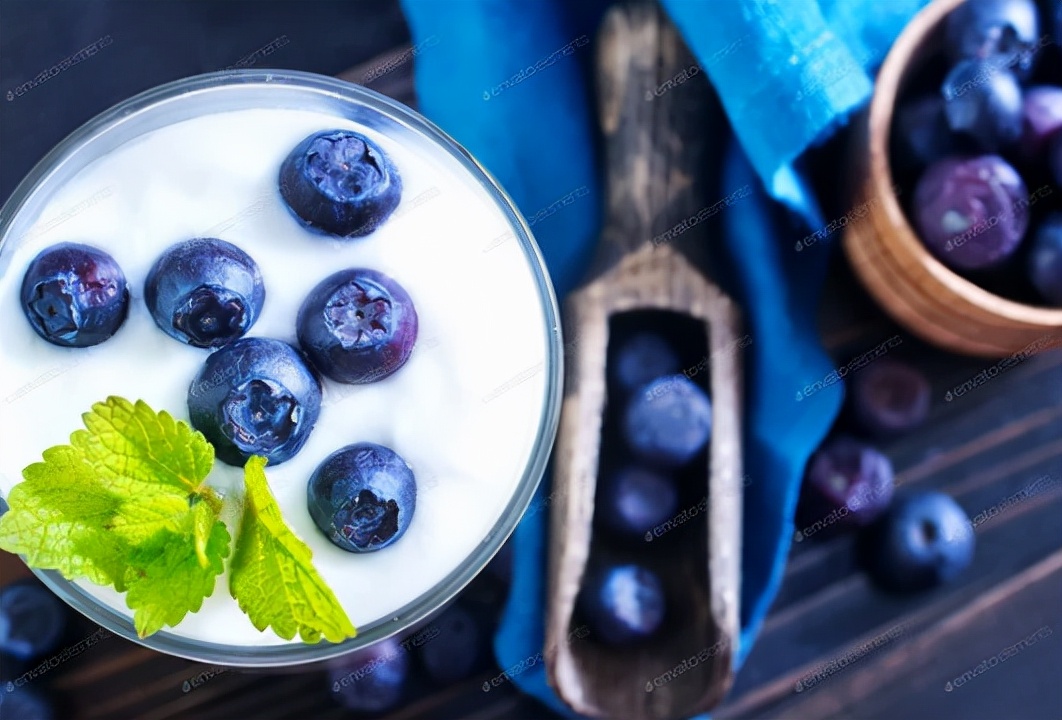 蓝莓怎么吃才可以护眼养颜,每日蓝莓一盒