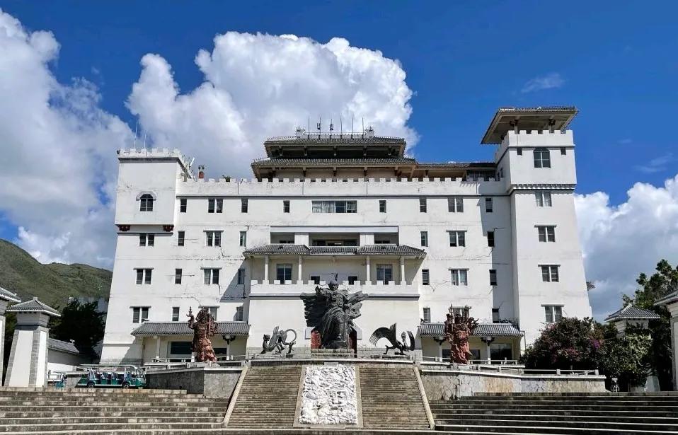 云南旅游这几个景点都是坑,没必要去,快来看,替你节省时间金钱