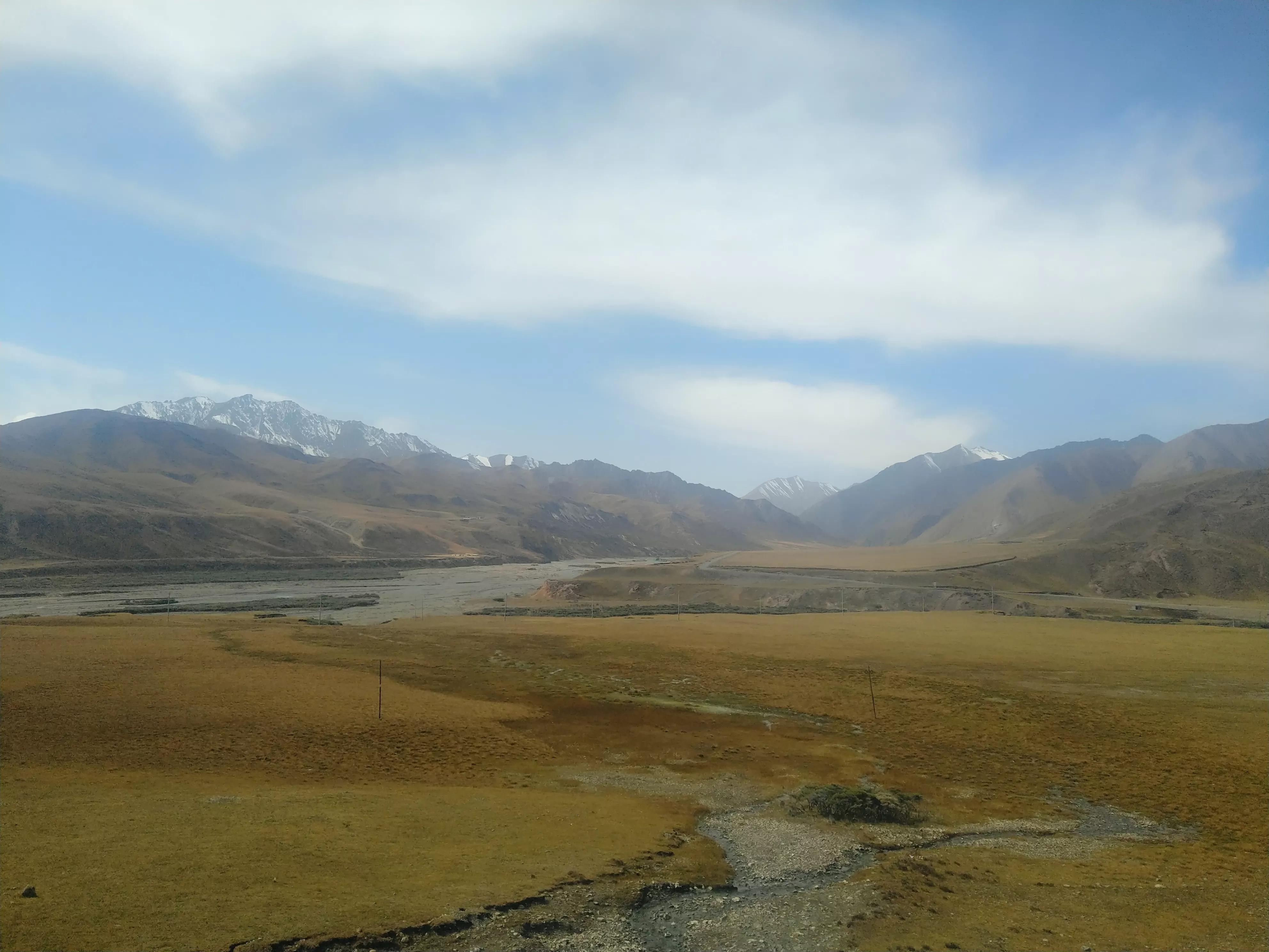 从甘肃翻越祁连山到青海,从肃北到青海沿途风景