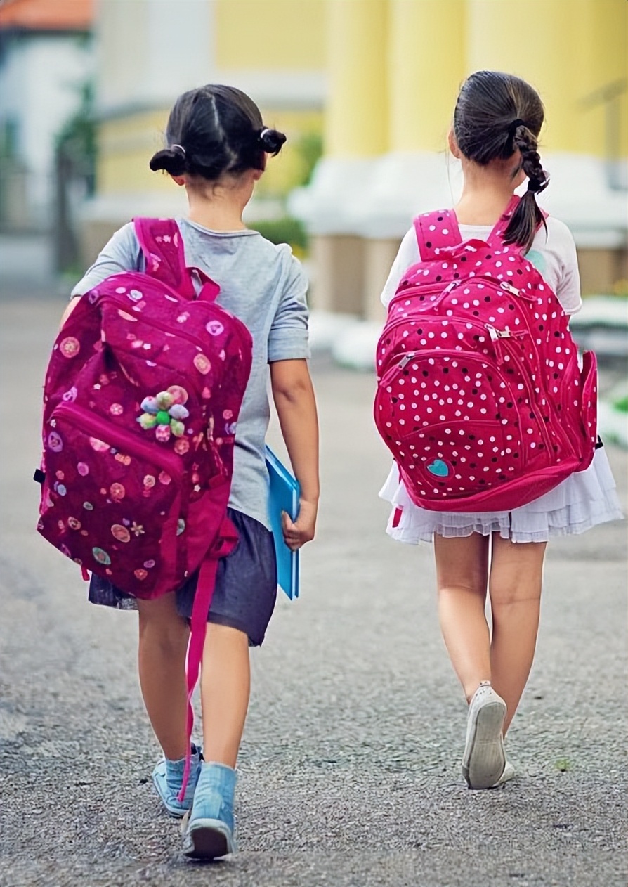 改善圆肩驼背的瑜伽体式,改善圆肩驼背的健身动作