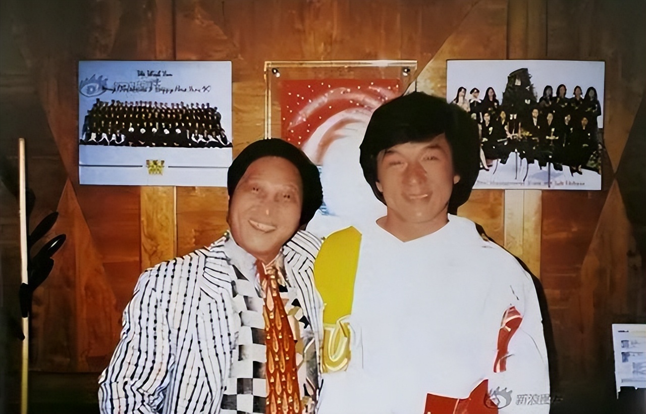 大师王林给女星们“开光”的！一丝不挂用酒画符，场面炸裂！