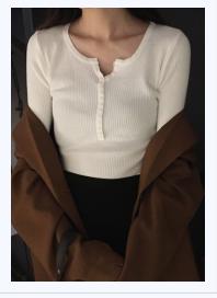 经过一个月的观察，我们发现这几款针织衫在淘宝上卖爆了