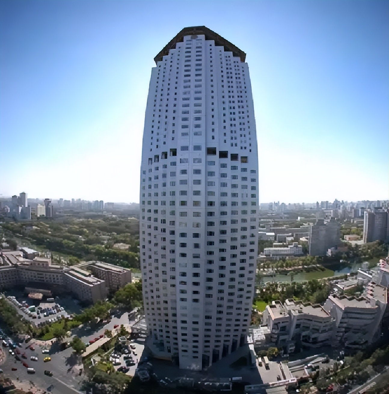 揭秘世界十大顶级会所：高端圈层生活什么样？