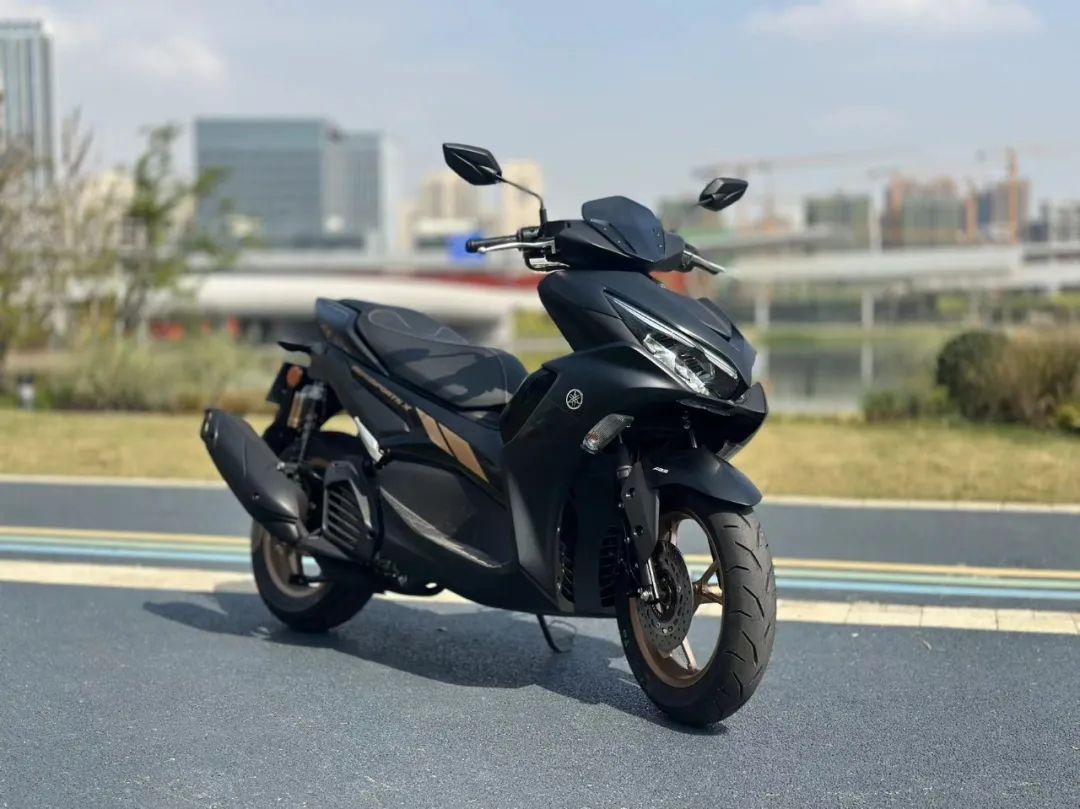 雅马哈aerosportsx换侧包围,雅马哈aerosports试驾
