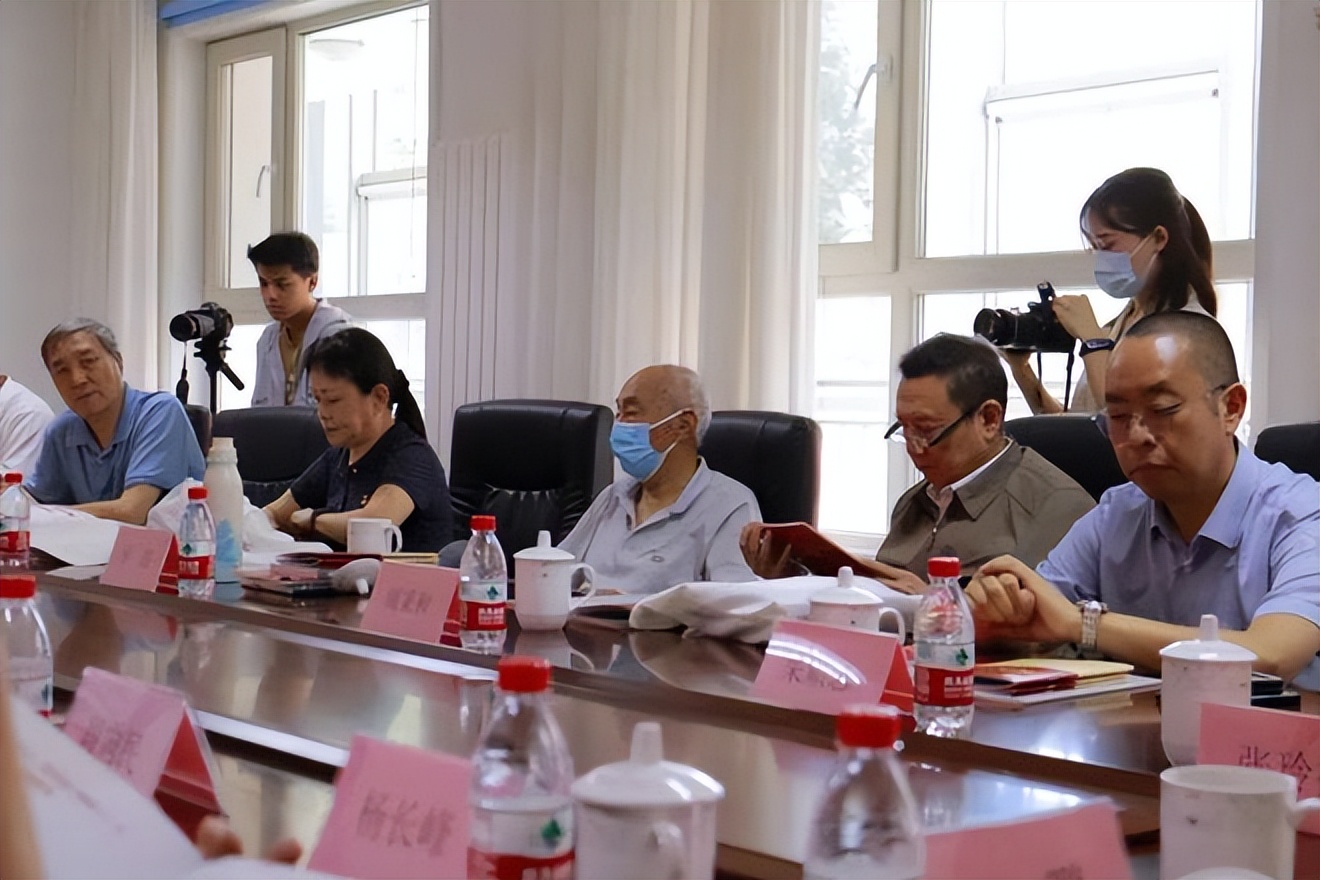 传承红色基因建设央行活动方案,传承红色基因教育部文件