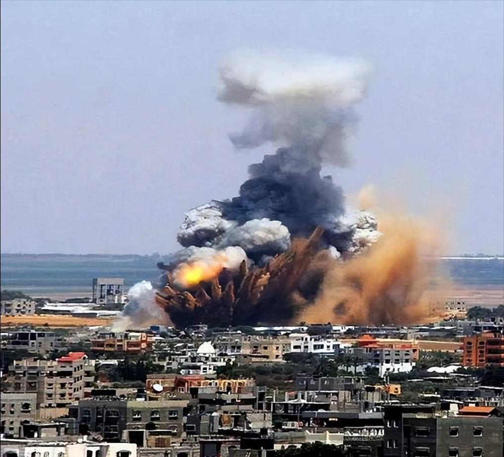 以军持续无差别轰炸,以军发动“最猛烈”轰炸