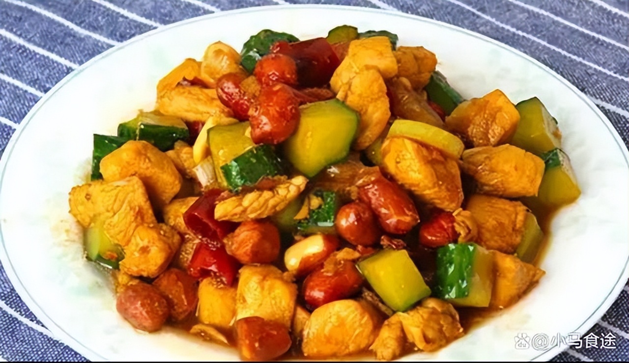 如何做鸡肉好吃又简单的家常菜,鸡肉怎么做才好吃简单家常菜