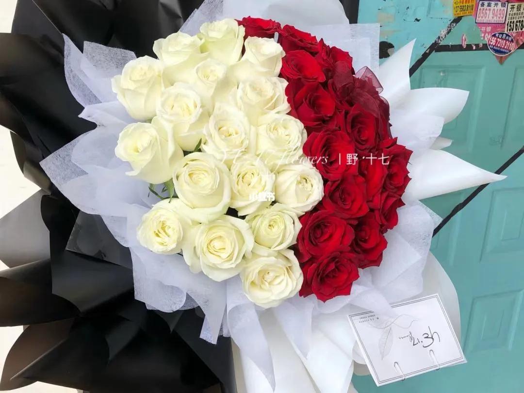 几朵玫瑰的花语是什么,几朵粉色玫瑰加满天星花语