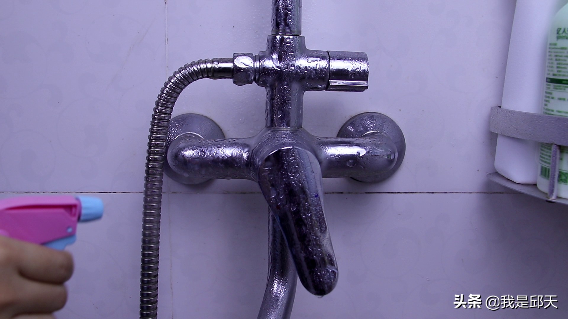 水龙头上的水渍清除小技巧,水龙头上的水渍如何去除