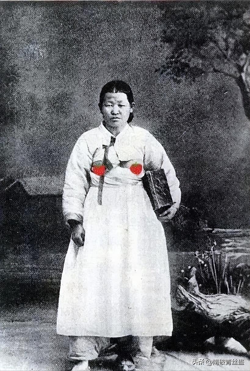 韩国女星穿衣风格大变,韩国女星穿搭服装