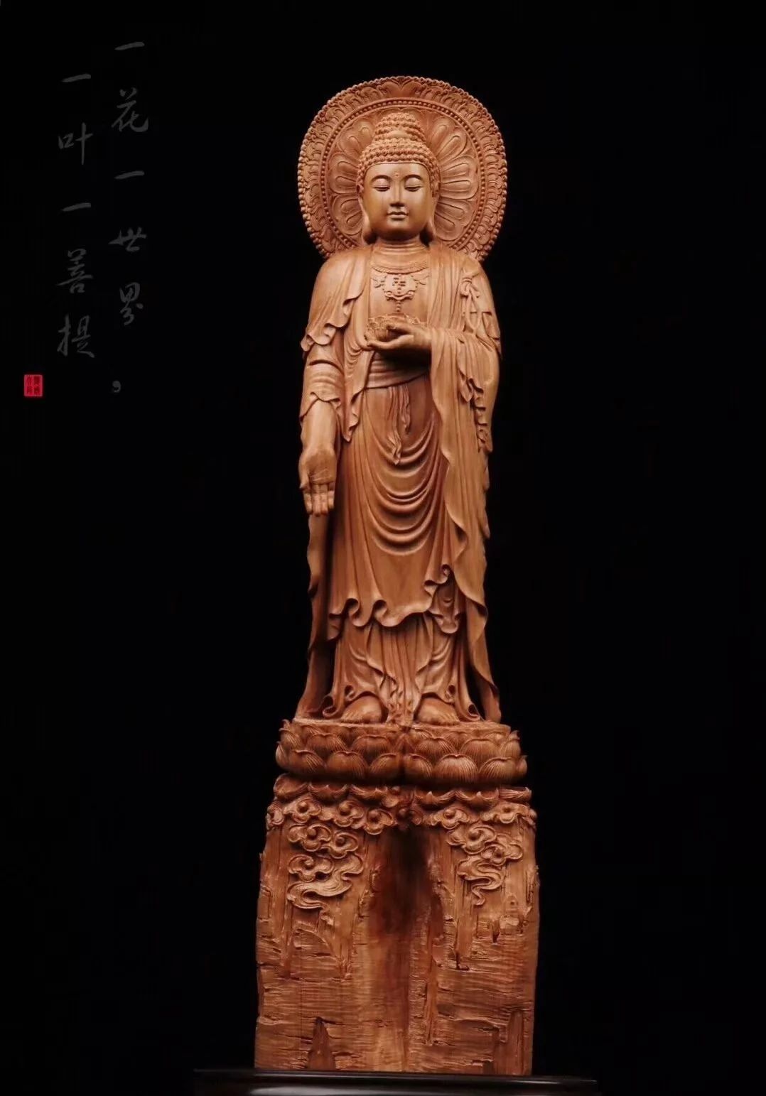 自然香气的红木家具,极品绿檀木雕