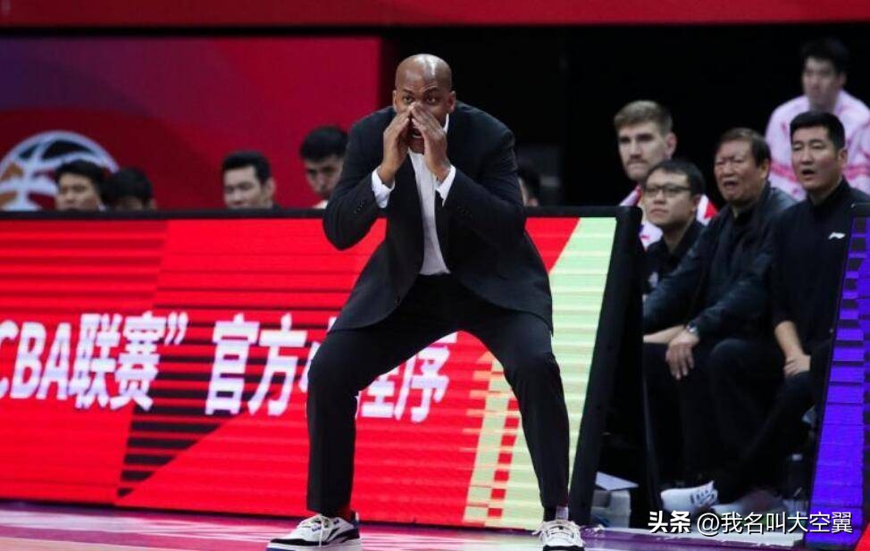 马布里北控大逆转,逆转北控三连败马布里遭质疑