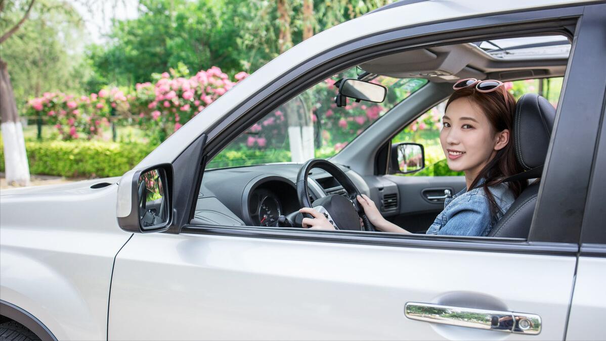 山西省自助洗车机多少钱一台,全自助洗车机24小时无人值守