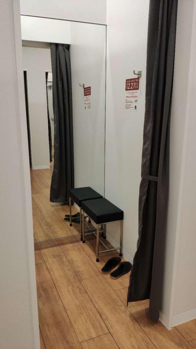 为什么不能穿试衣间里的鞋？服装销售说出实情，看完突然“后怕”