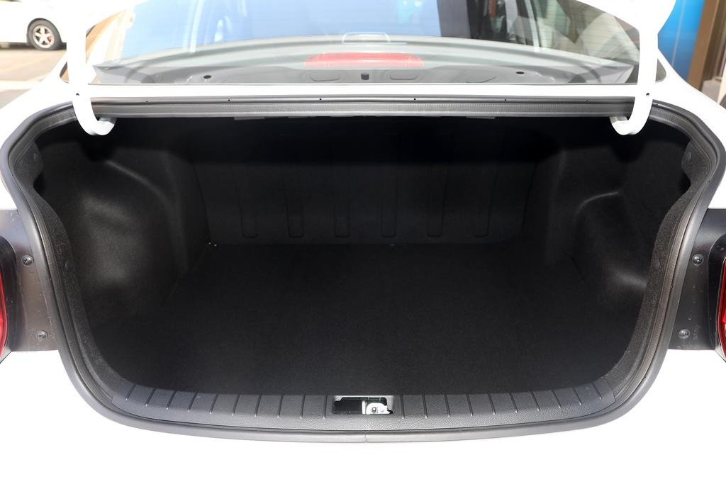 最新款现代瑞纳配置及价格,最新款现代瑞纳报价及图片