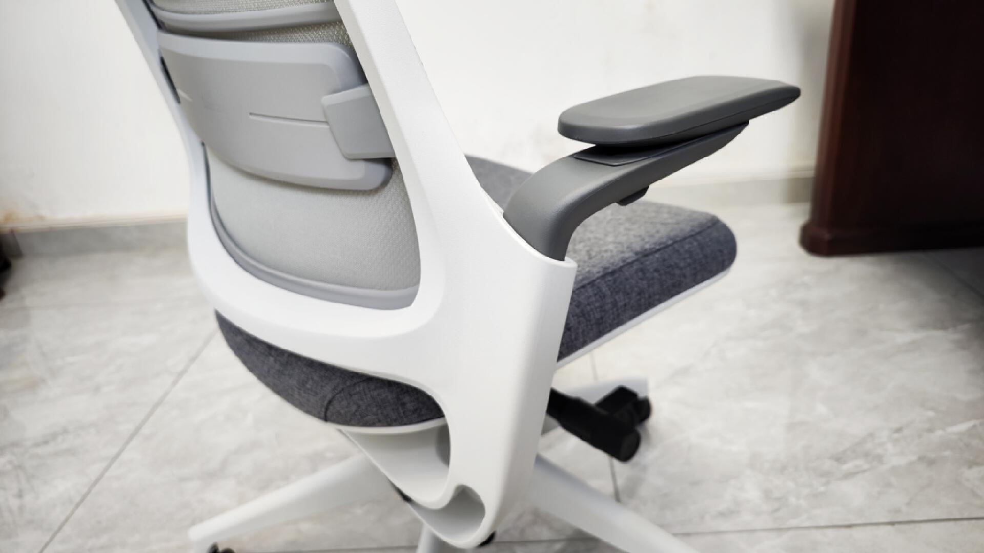 椅子推荐人体工学椅测评,适合上班族的护腰椅