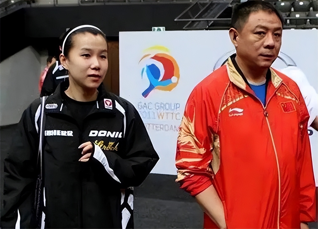 乒乓球教练王楠现在干什么,前国乒一姐王楠近况