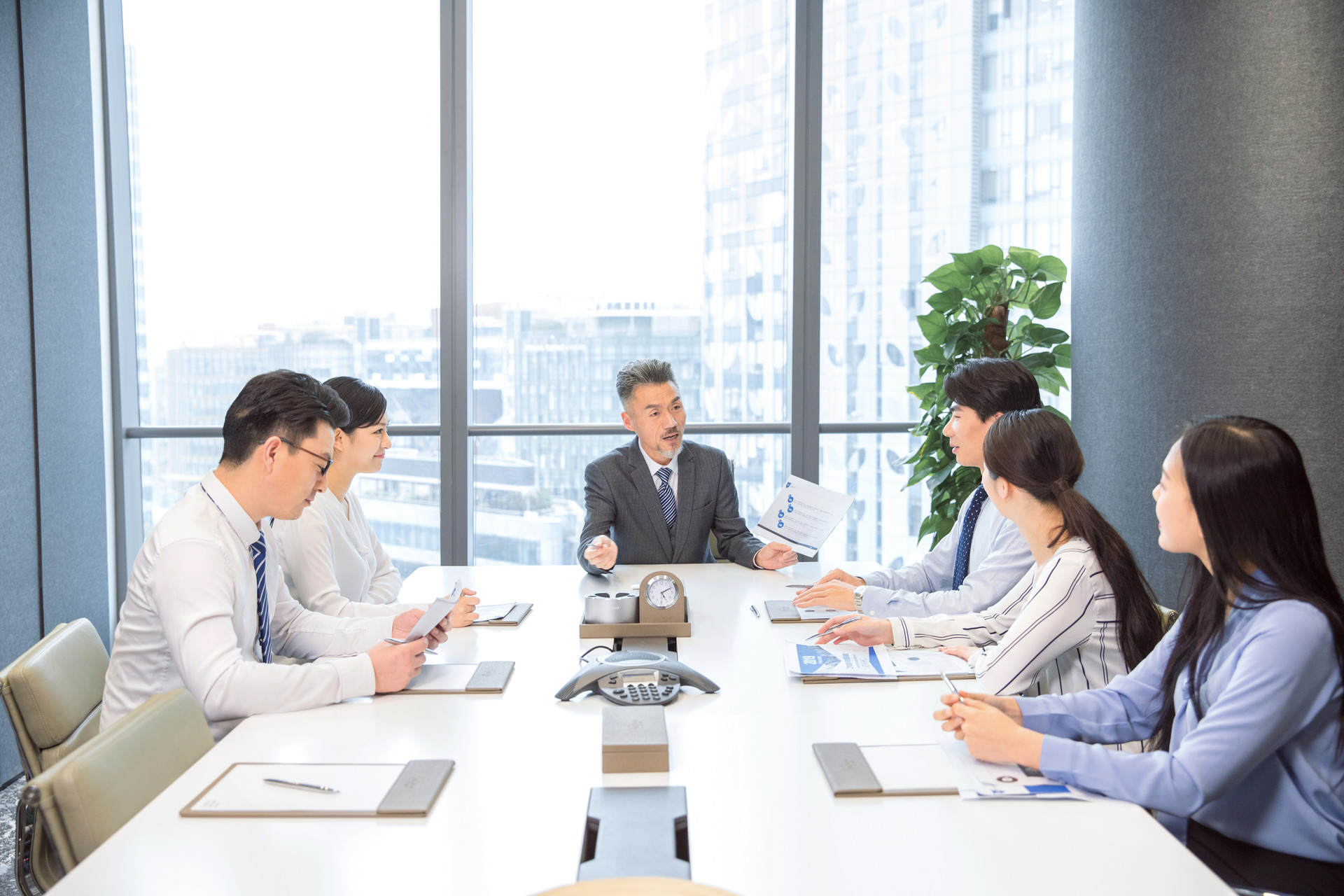 领导提拔你的人情世故,领导为啥不爱提拔人缘好的人