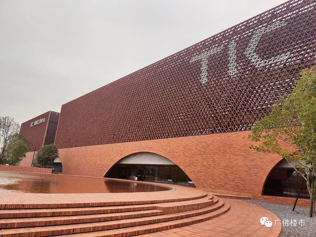 灯湖北延：贴地飞行、佛系养生、烂尾重组？投资客都看好这里？