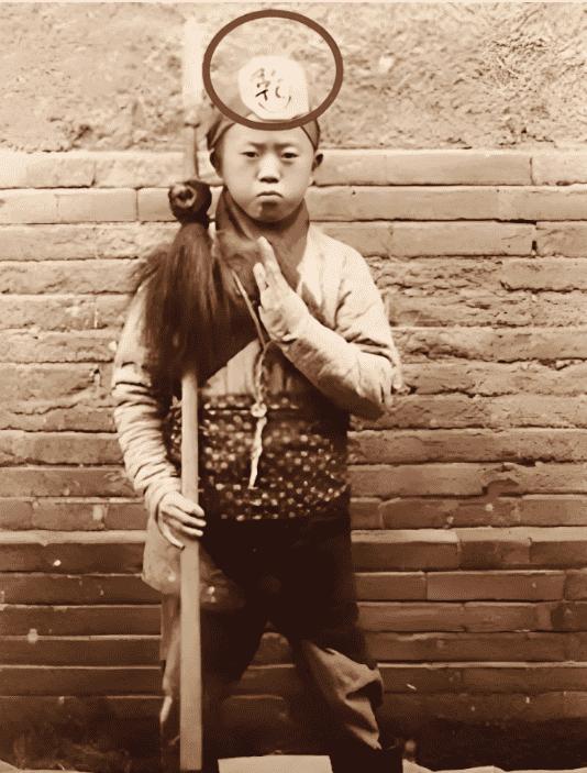 日军日记：*安妇慰**不服从管教，我很愤怒，用*刀刺**插入她的*体下**