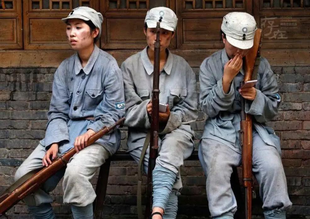 横店20万群演真实现状,横店20万群众演员现状