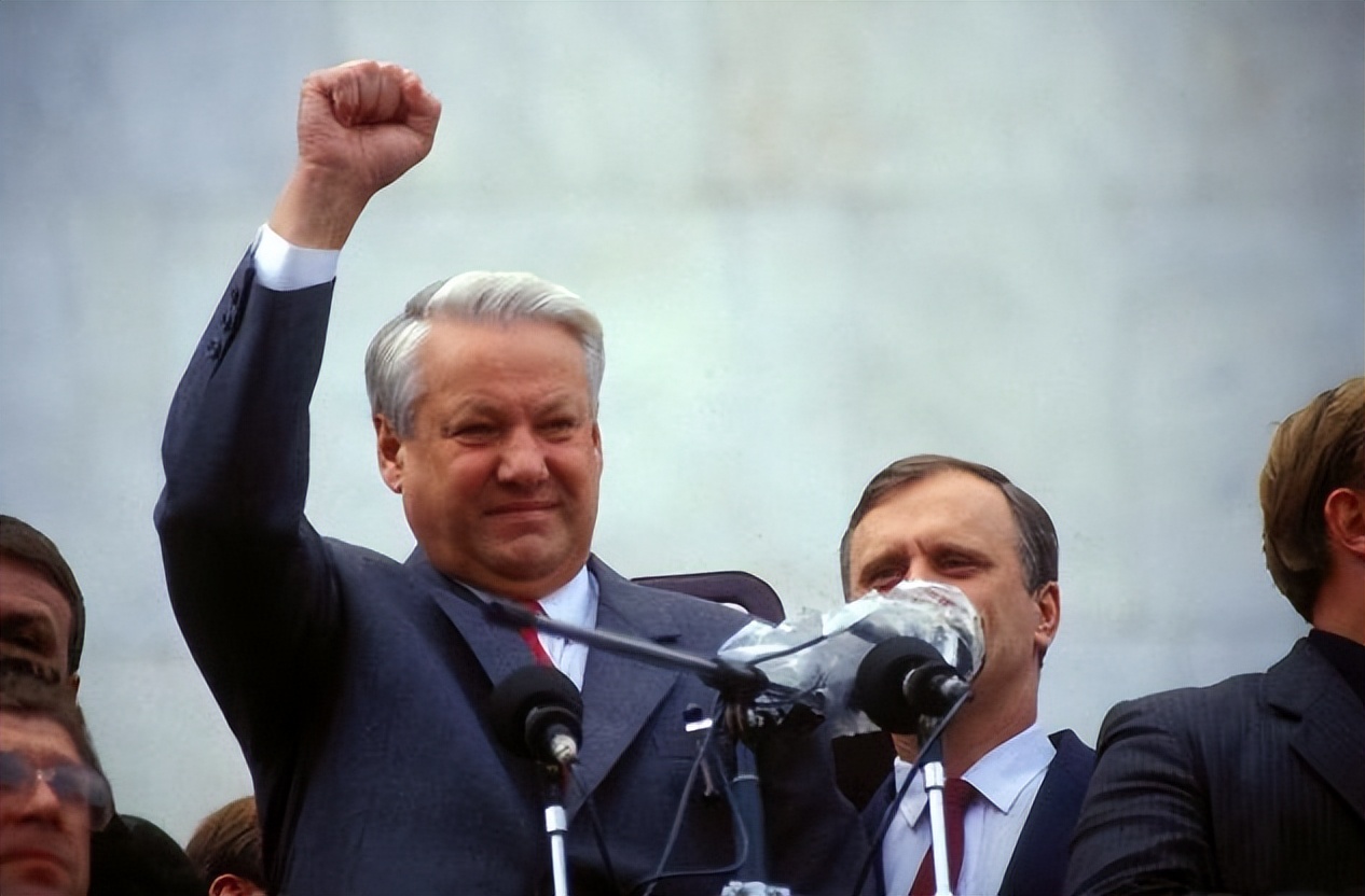 普京收入曝光,普京一年收入