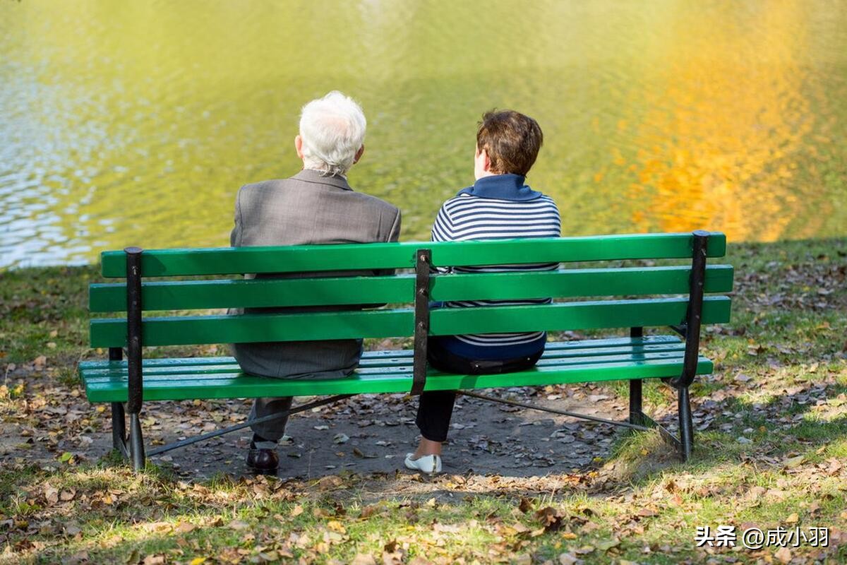 小时候母亲的谩骂对女儿的影响,父母对我总是恶语相加