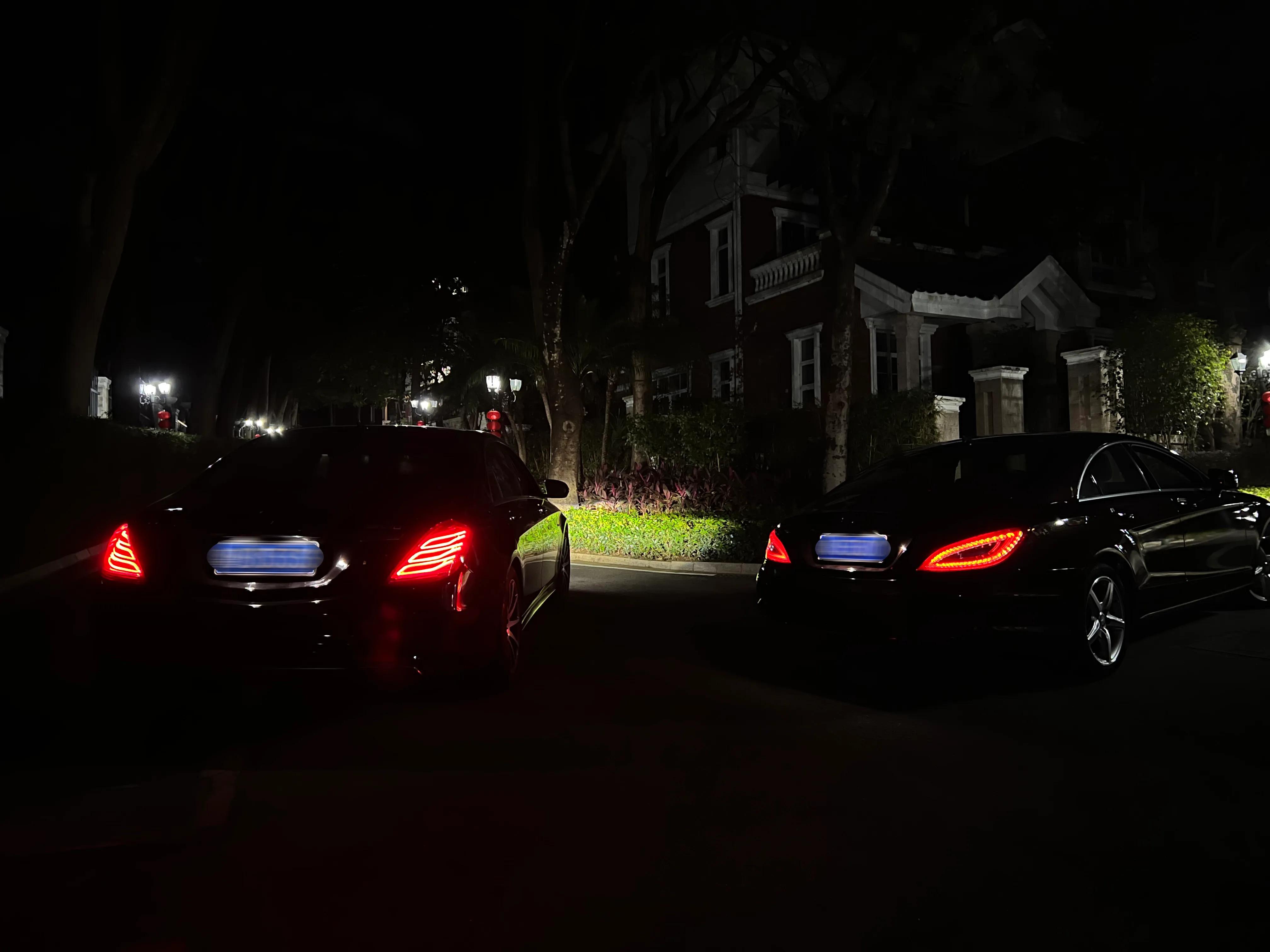 一个小区有多少车,一个小区有几个电梯