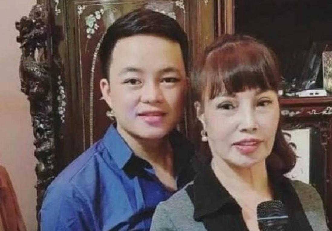 越南62岁老妇嫁给27岁小伙，还为他多次整容，如今却肿得不能看