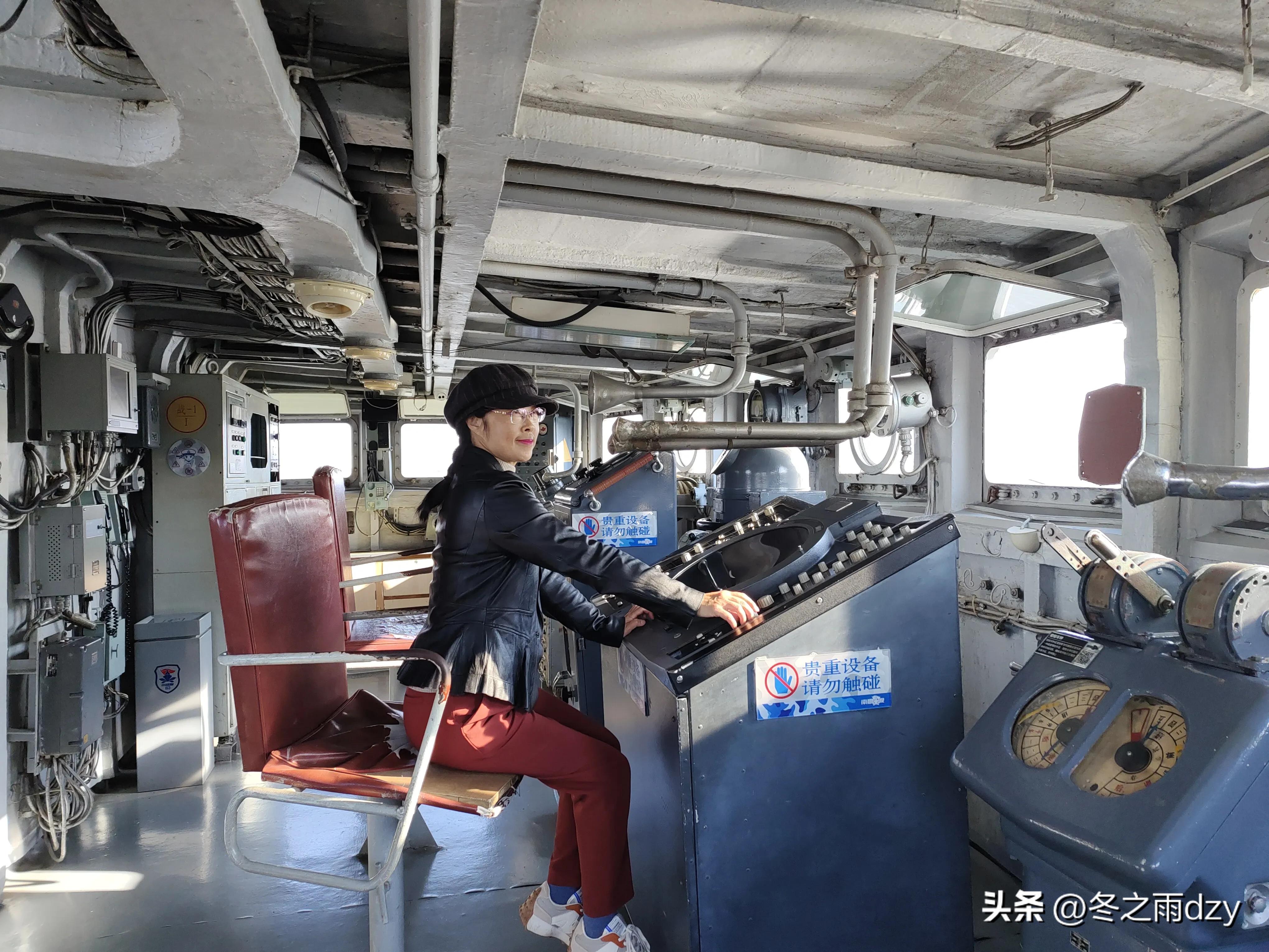 南昌舰主题园凤凰洲湿地公园,凤凰洲建军广场