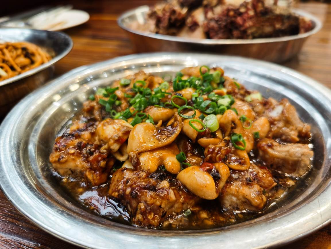 14奔腾b70试驾完整视频,2014奔腾b70运动豪华版