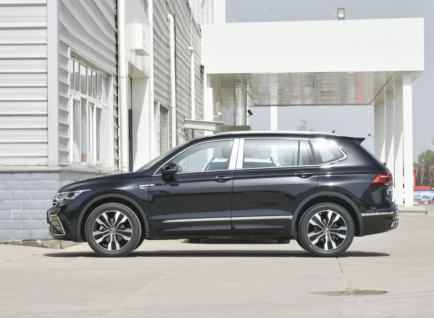 22款途观l两驱自动旗舰版落地,2018途观l两驱旗舰版如何