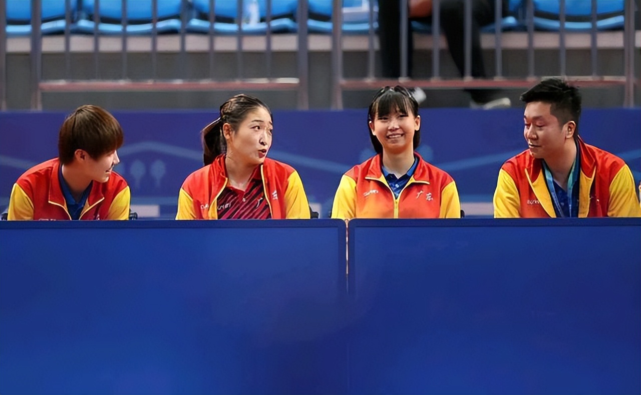 孙颖莎教练邱贻可评价孙颖莎,邱贻可孙颖莎初次见面