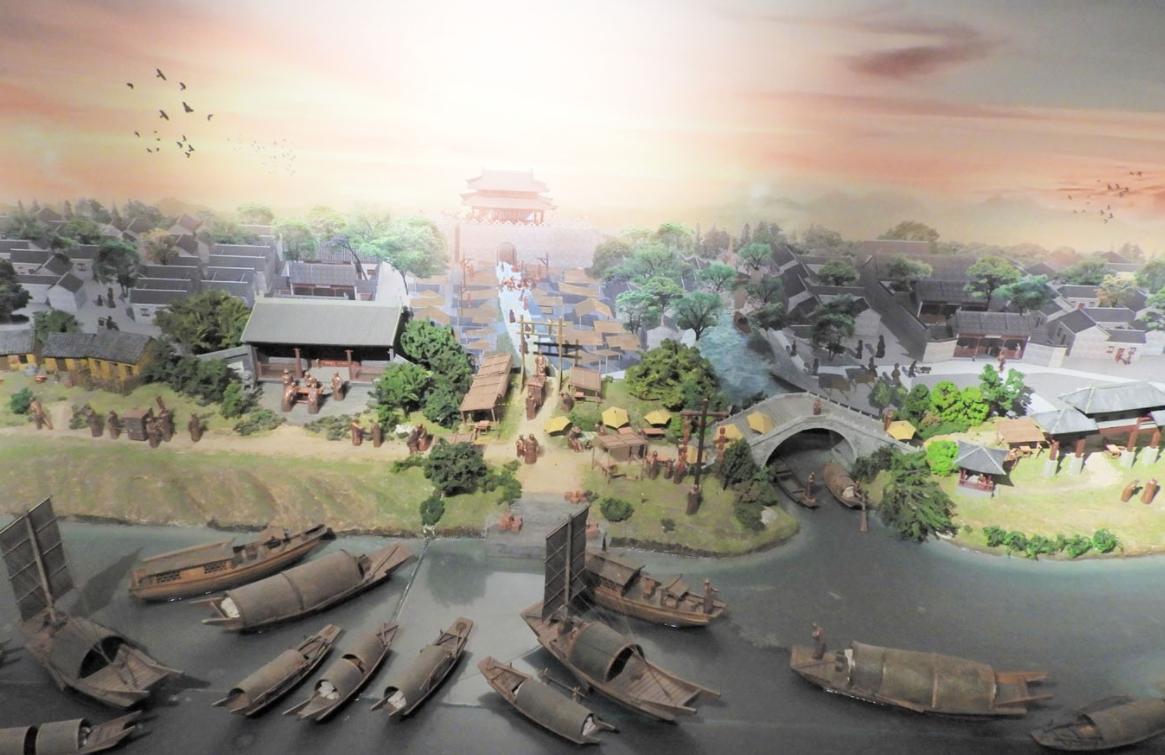 盐作为生活必需品，在古代，盐商的经济活动及其影响又是怎样呢