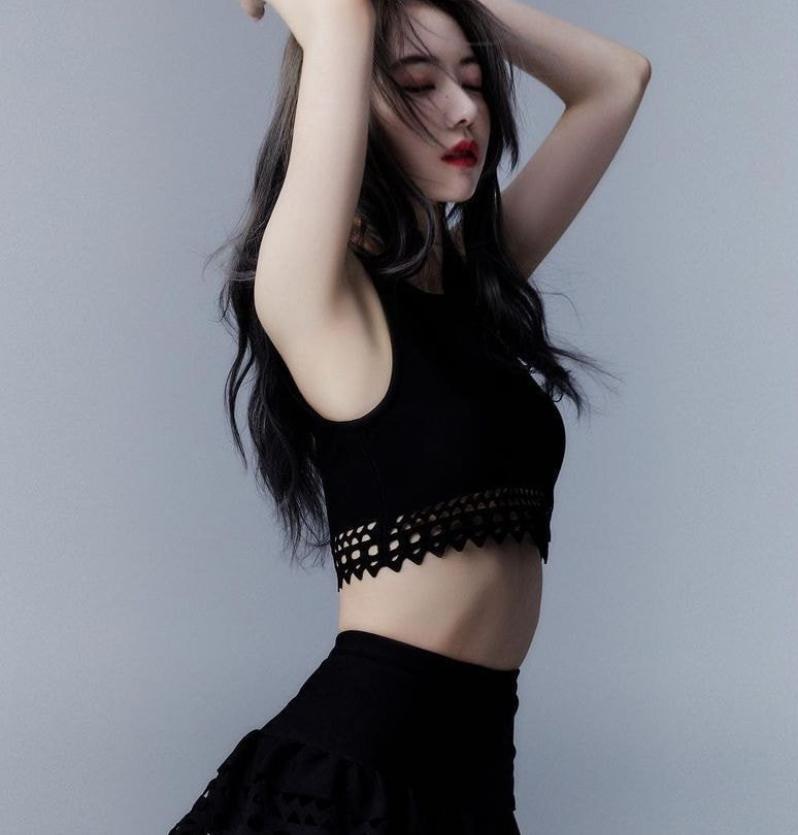 韩式审美毁人！日本偶像韩国出道变网红脸，气质风尘毫无辨识度