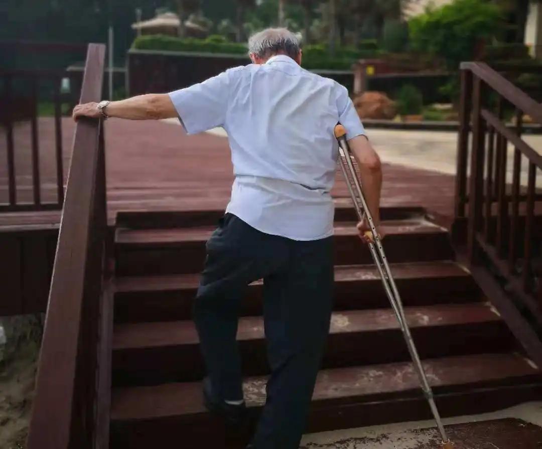 中老年人腿软无力是什么原因,中老年人腿软无力是怎么回事