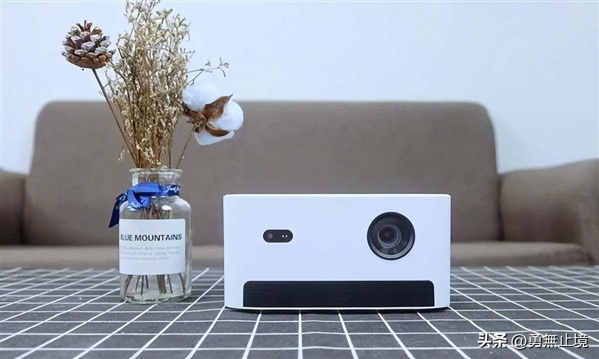 2020年10月家用投影仪选购攻略,家用投影仪选择哪种品牌经济实惠