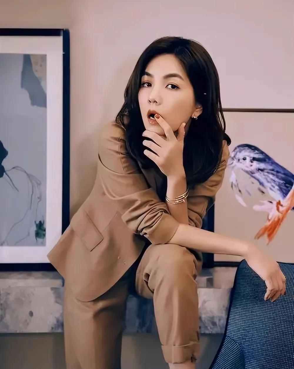 ella陈嘉桦恋人未满初舞台完整版,陈嘉桦浪姐4首秀舞台