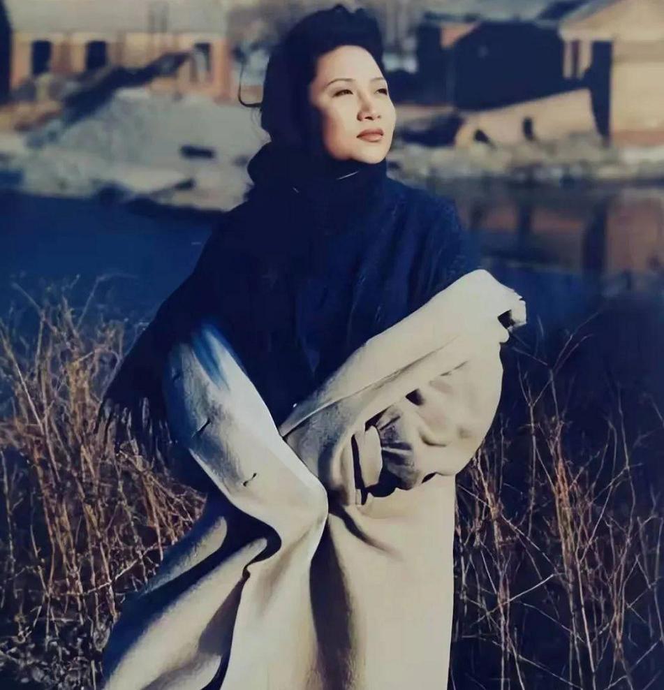 李娜歌手为什么出家,歌手李娜为何在巅峰时期出家