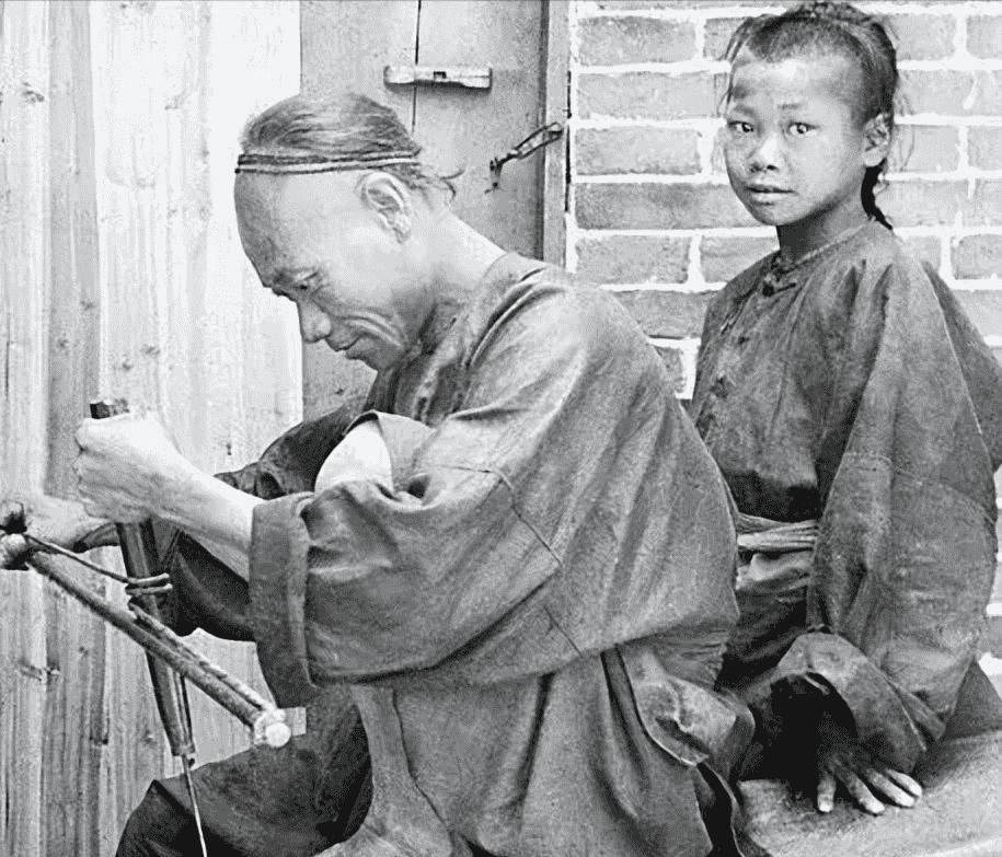 日军找“花姑娘”有多少*行暴**?老人回忆:日本兵没有一点人性2