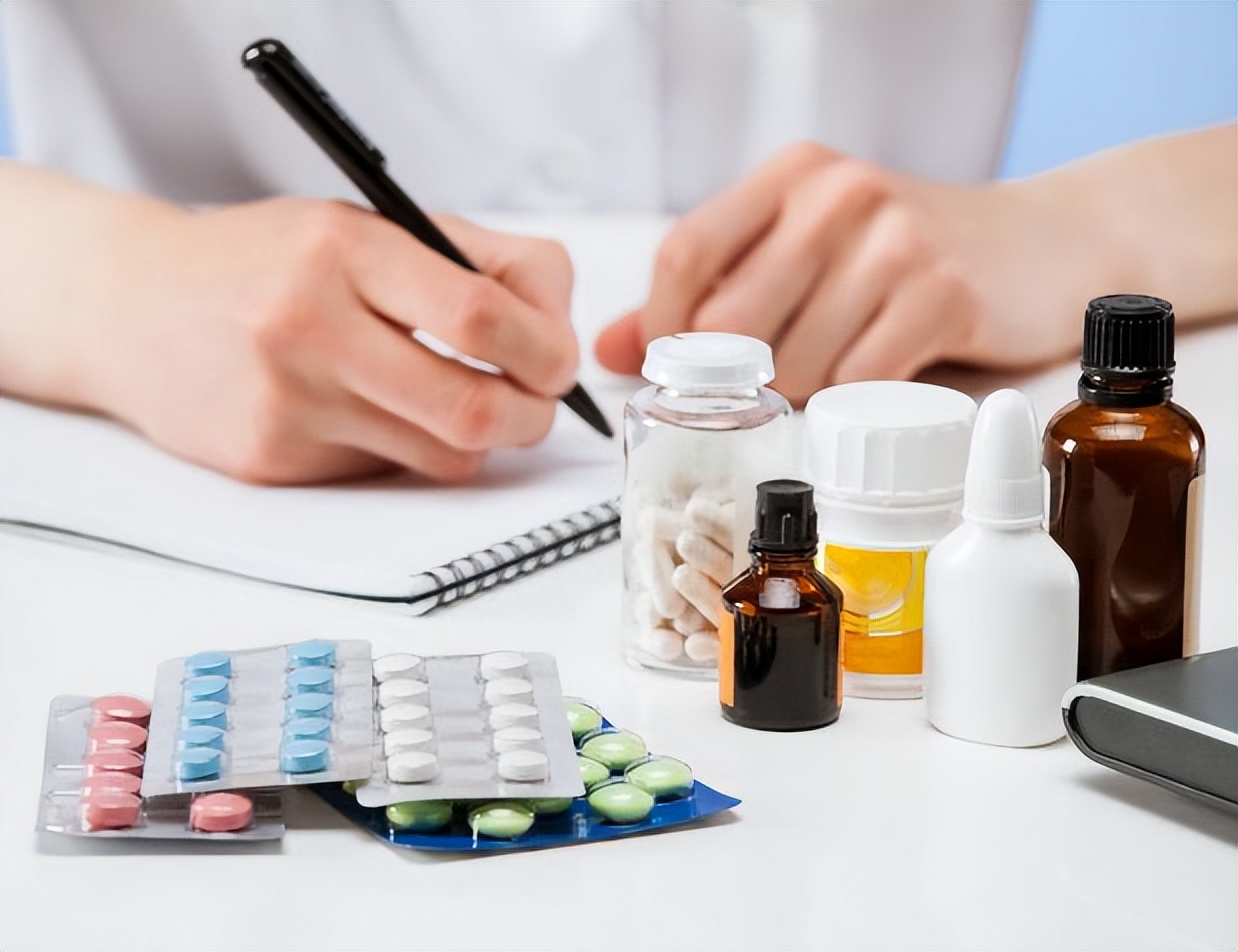 钟南山：新冠二次感染后及时用药！抗病毒药和中药，如何选用？