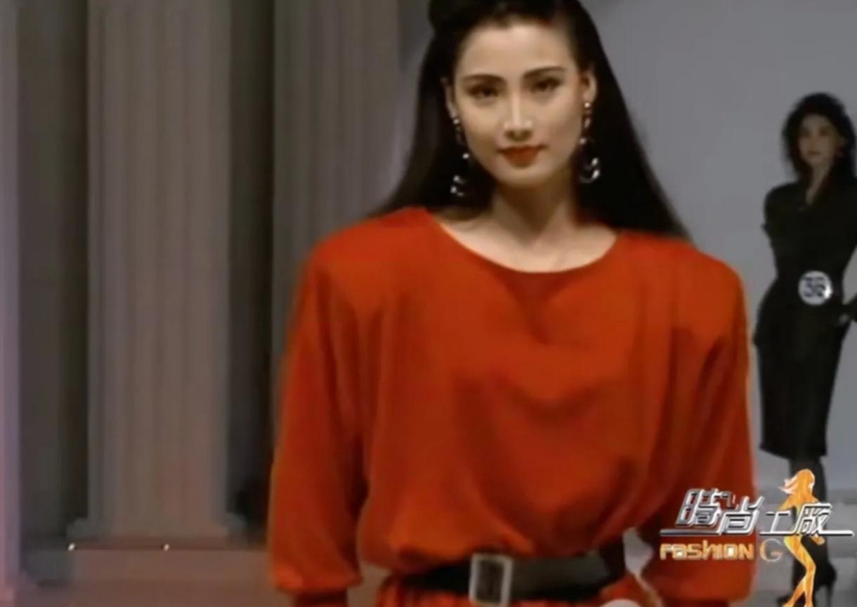 瞿颖年轻时的盛世美颜图文,初代瞿颖