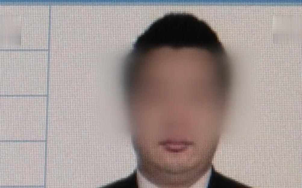 18年浙江快递小哥结识“亿万富豪”，帮送货险些倾家荡产，咋回事