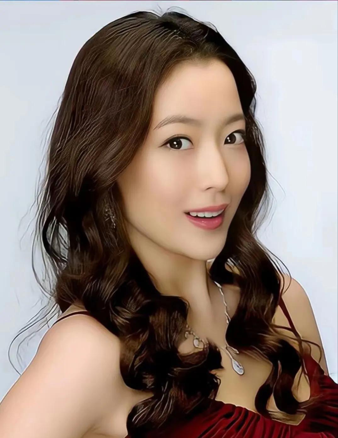 中国美女高清壁纸图片大全,高清大图美女壁纸网站