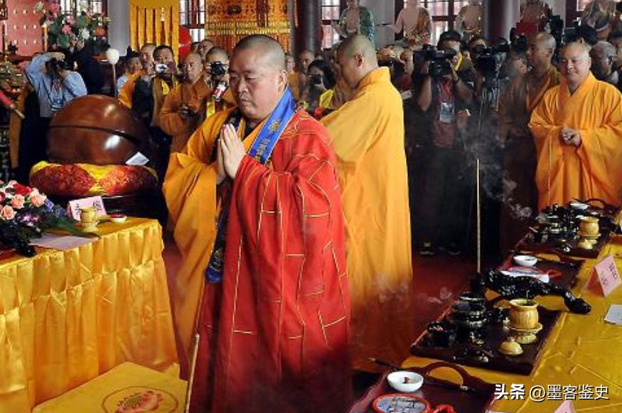 释永信的袈裟最贵的多少钱,少林寺方丈释永信的袈裟图片