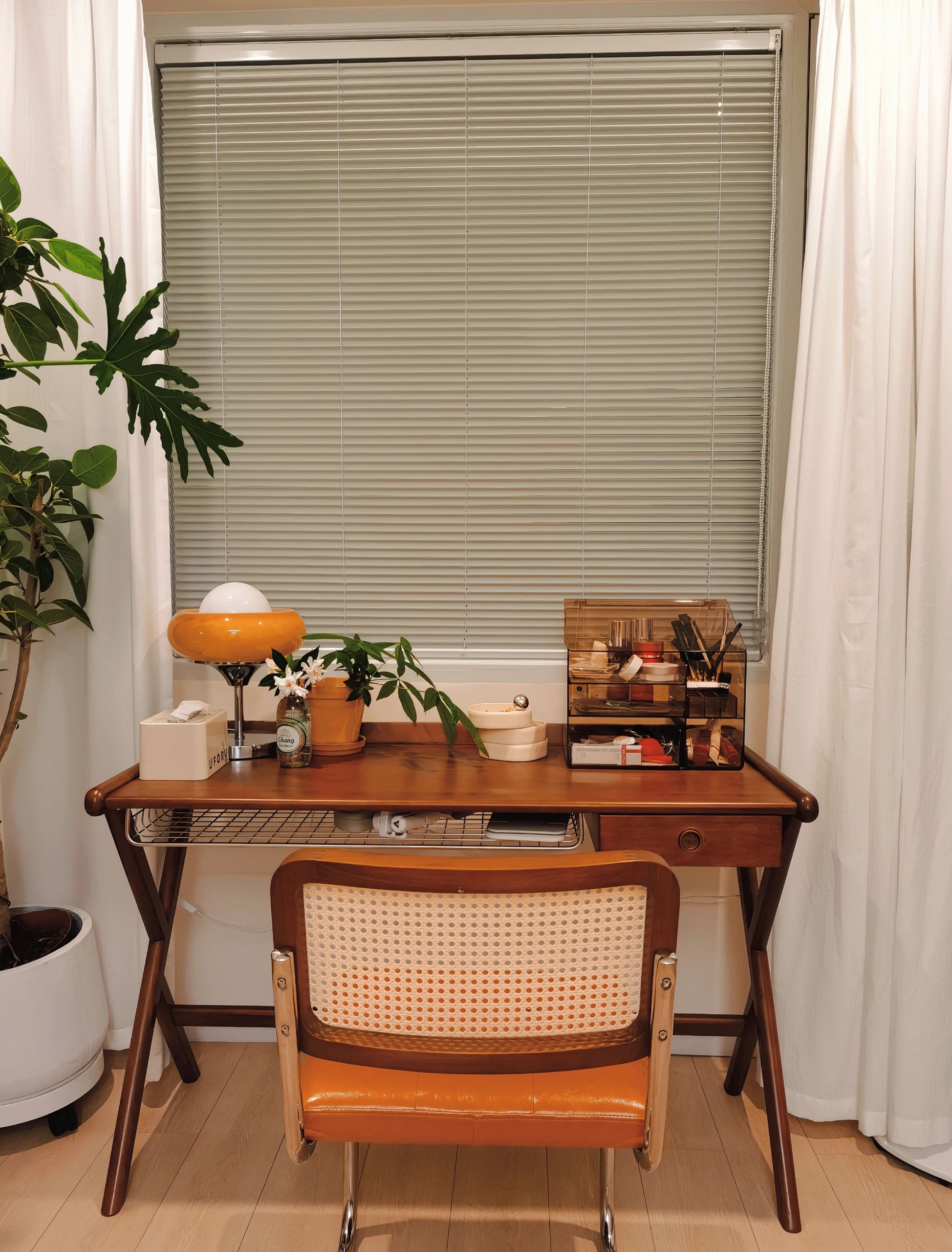 44平方女主房间装修,35岁女人独居小户型装修