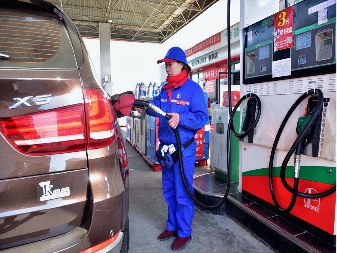 油价上涨国际形势,油价或将下跌分析